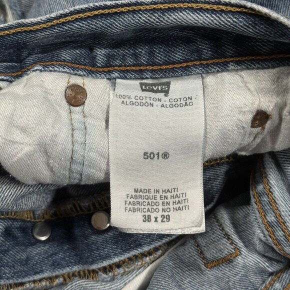 Vintage Y2K Levi’s 501 Blue Denim Distressed Jeans Button Fly Actual 36x28.5 - Picture 16 of 16